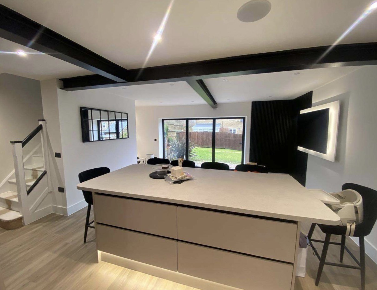 Open-Plan Kitchen Diner — Interior by Duke Design Services